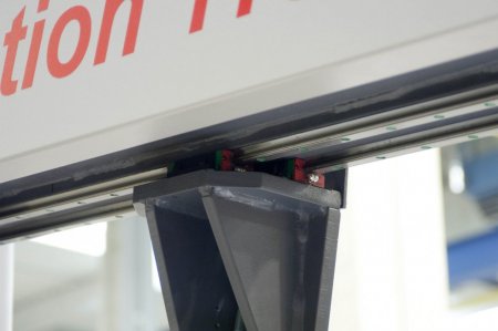 Linearfuehrungen Bandfuehrungsarm.jpg
